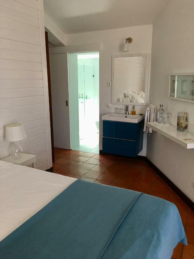Bed and Breakfast A Casa Da Arvore Вила-Нова-де-Мильфонт Экстерьер фото