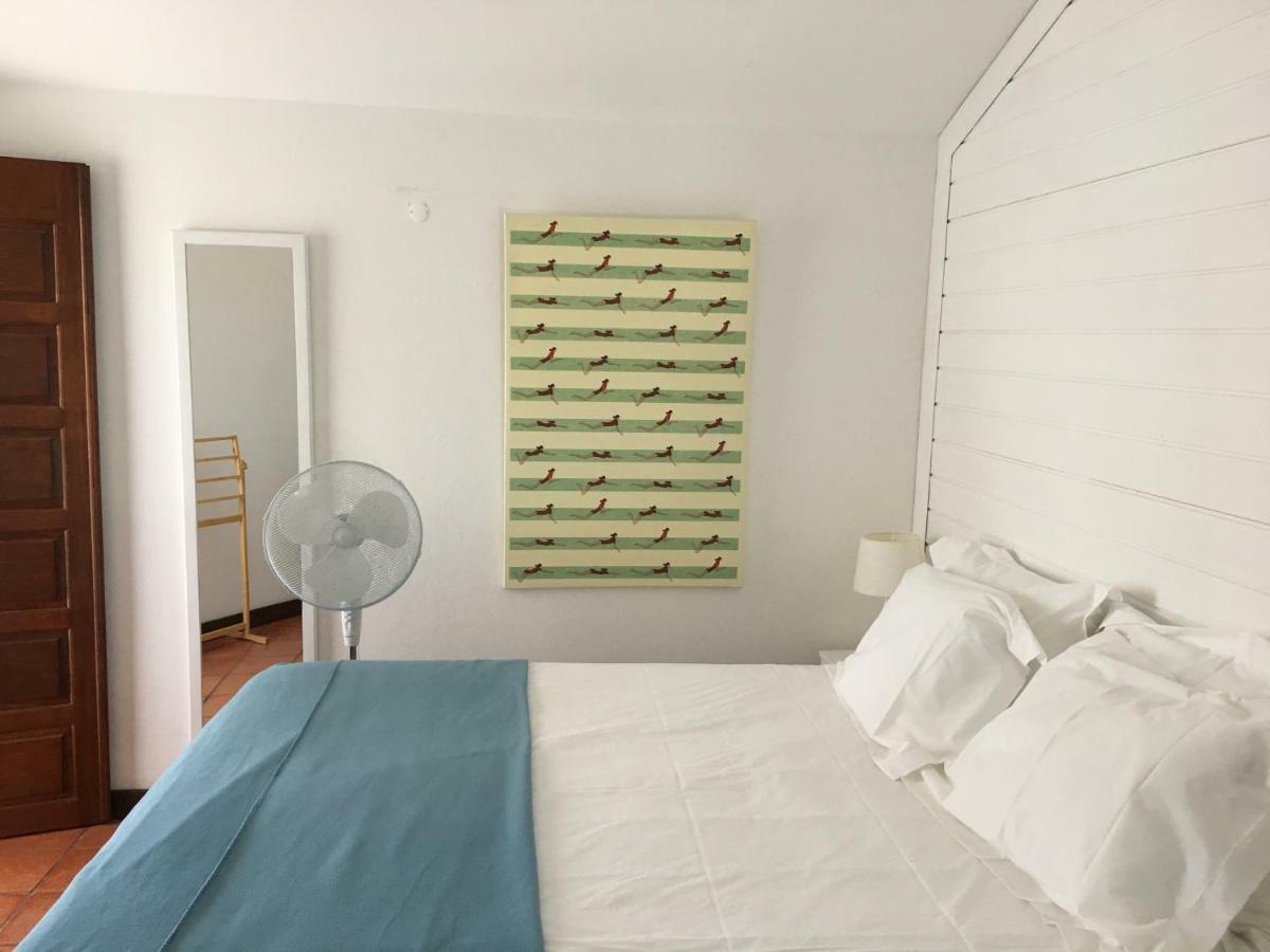 Bed and Breakfast A Casa Da Arvore Вила-Нова-де-Мильфонт Экстерьер фото